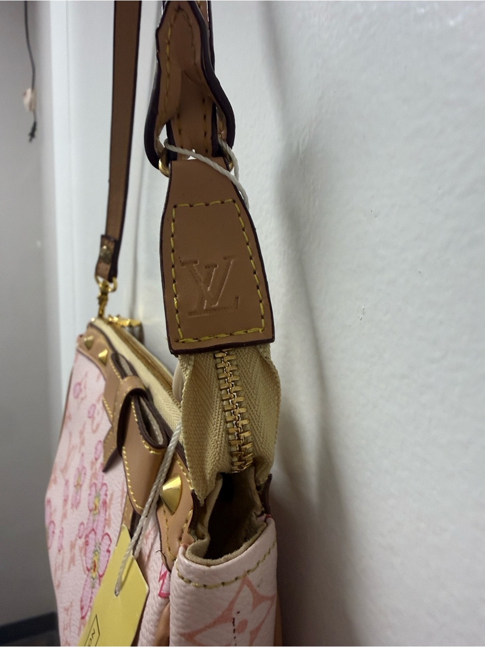 Louis Vuitton Pink Floral Mini Pochette with Tan Trim - Picture 5 of 14